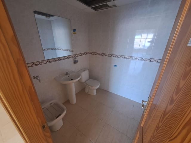 Kommersiell til salgs i Parque Holandés, La Oliva - € 89 900 (Ref: 8523038)