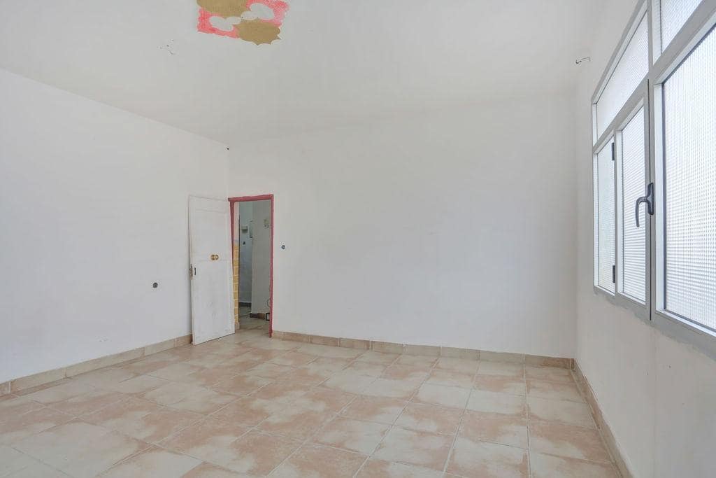 4 soverom Leilighet til salgs i Puerto del Rosario - € 145 000 (Ref: 8526861)
