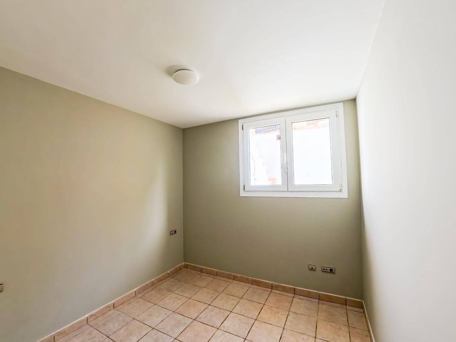 3 soveværelse Rækkehus til salg i Corralejo med swimmingpool - € 480.000 (Ref: 8670670)