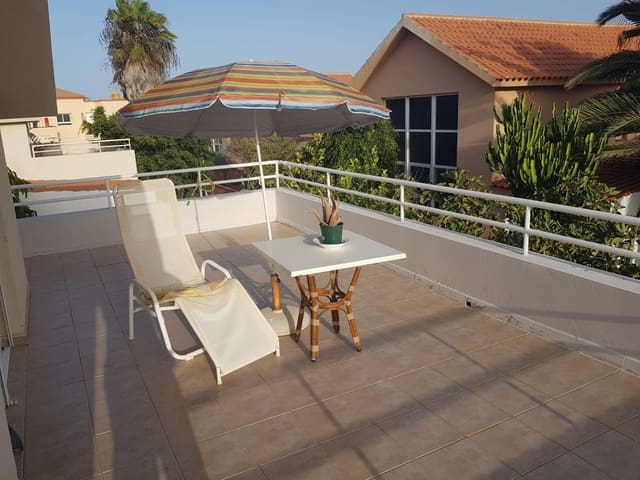 4 soveværelse Byhus til salg i Corralejo, La Oliva - € 525.000 (Ref: 8760049)