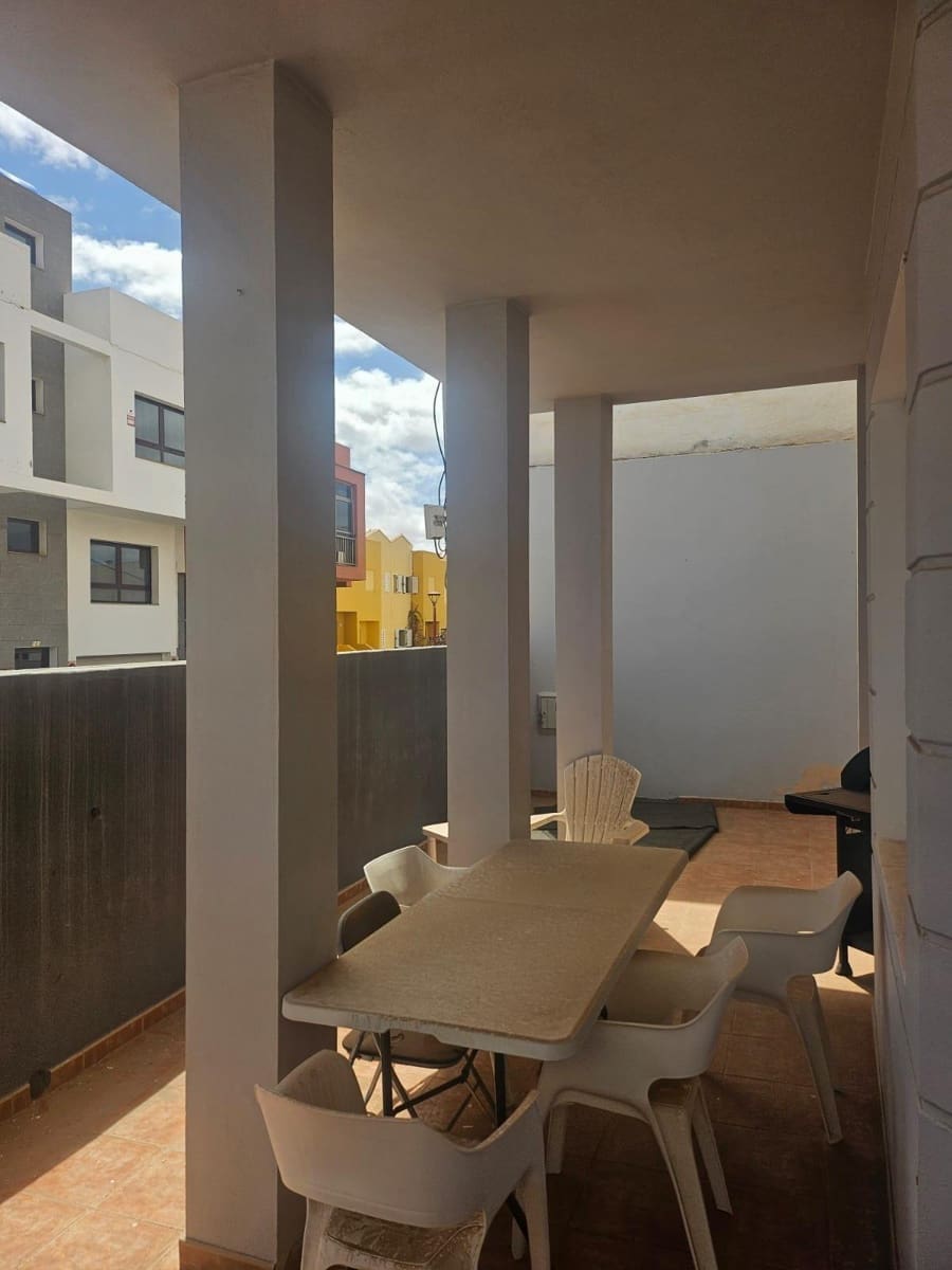 2 slaapkamer Villa te koop in Puerto del Rosario - € 312.000 (Ref: 8894871)