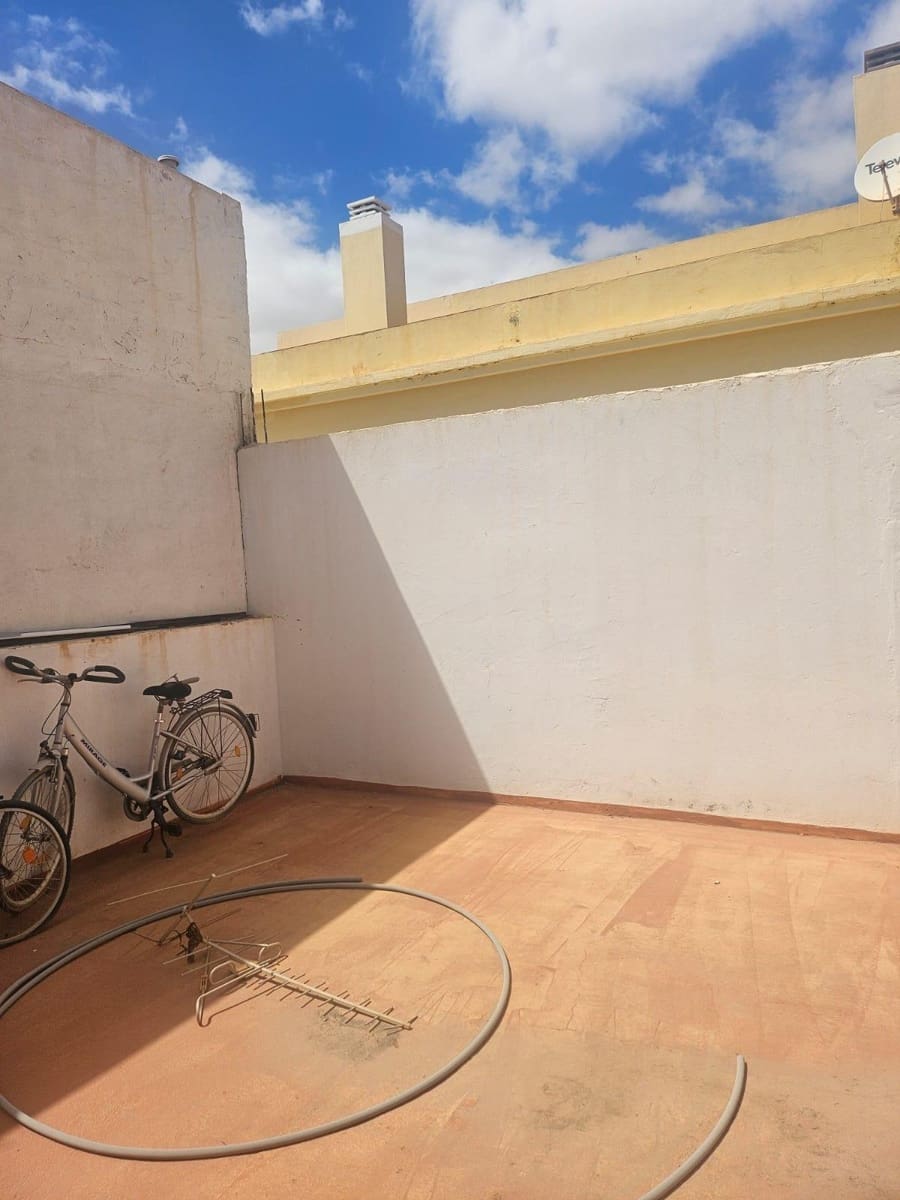 2 slaapkamer Villa te koop in Puerto del Rosario - € 312.000 (Ref: 8894871)