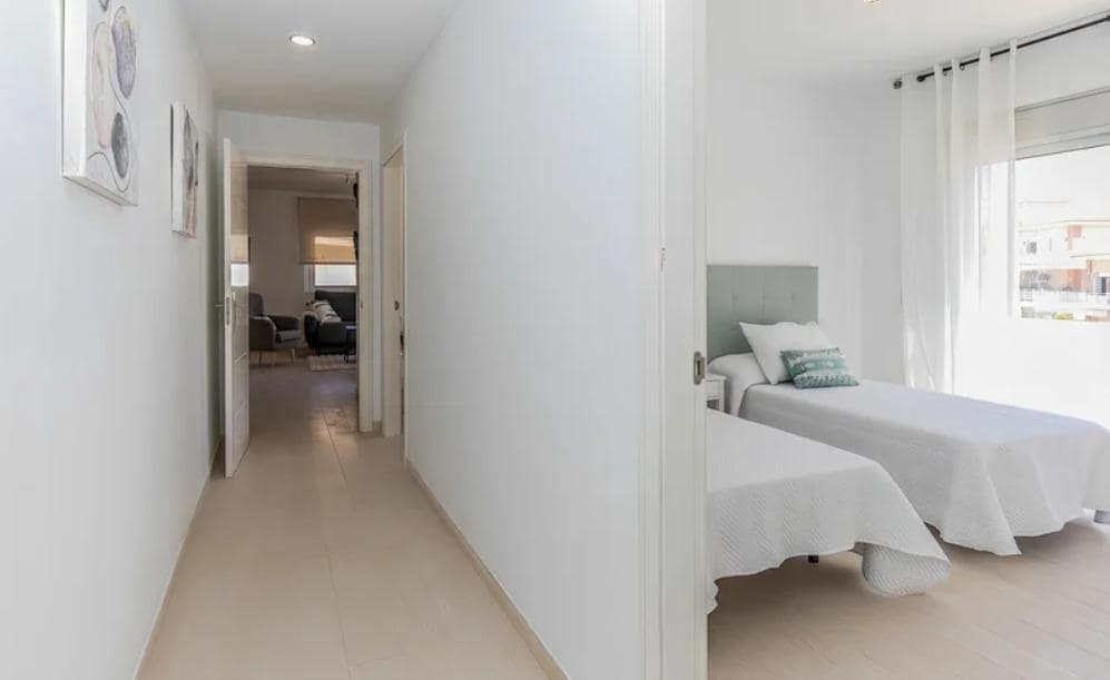 3 soveværelse Lejlighed til salg i San Miguel de Abona med swimmingpool garage - € 327.200 (Ref: 8902325)