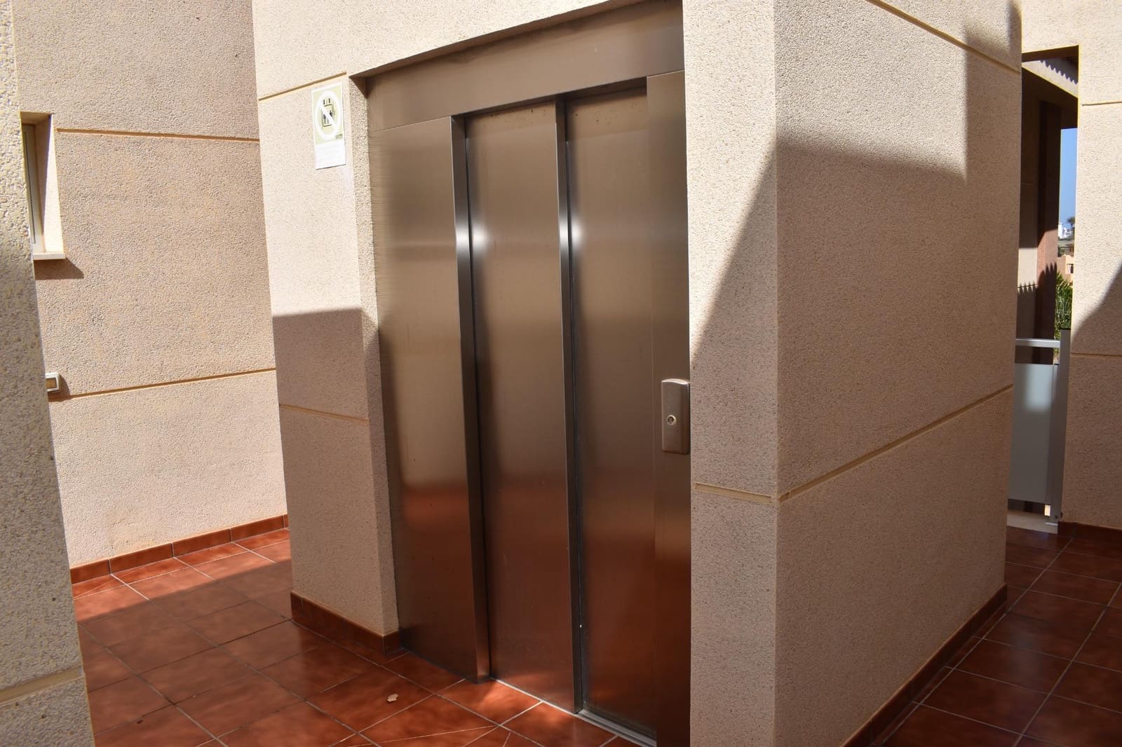 3 soveværelse Lejlighed til salg i San Miguel de Abona med swimmingpool garage - € 327.200 (Ref: 8902325)