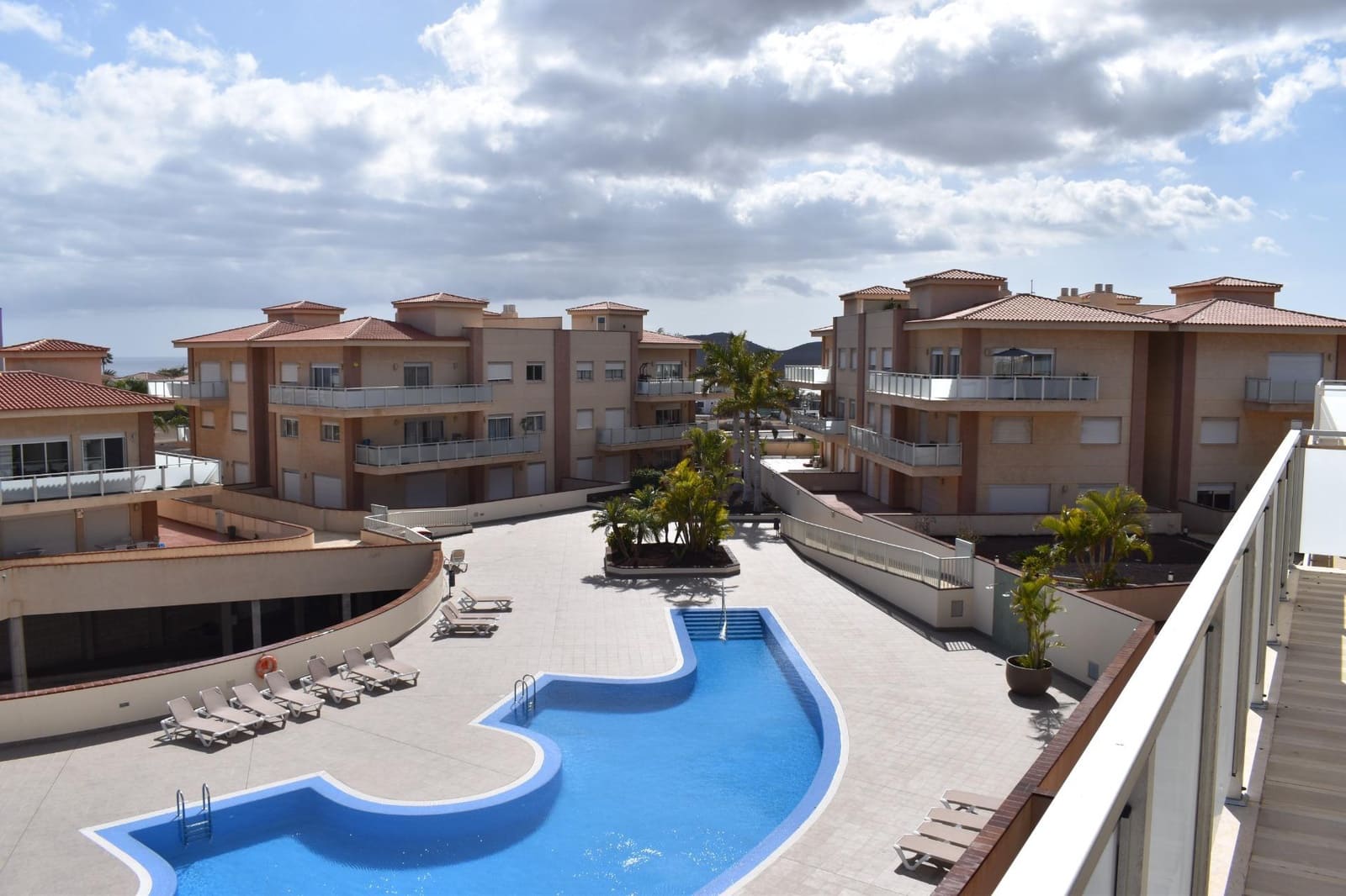 3 soveværelse Lejlighed til salg i San Miguel de Abona med swimmingpool garage - € 327.200 (Ref: 8902325)