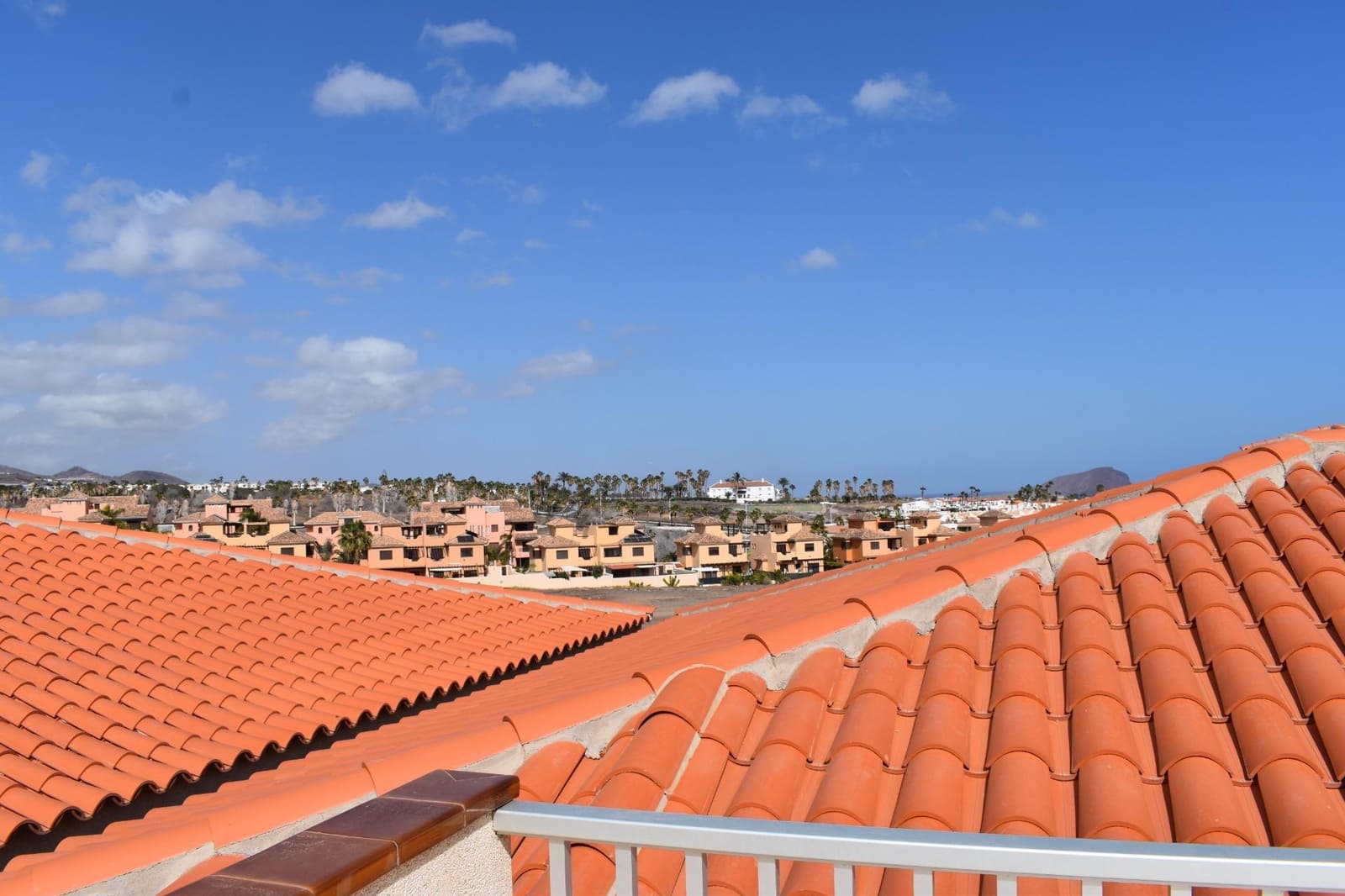 3 soveværelse Lejlighed til salg i San Miguel de Abona med swimmingpool garage - € 327.200 (Ref: 8902325)