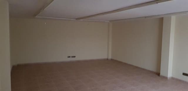 Commercieel te koop in Puerto del Rosario - € 384.001 (Ref: 8921422)