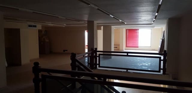 Commercieel te koop in Puerto del Rosario - € 384.001 (Ref: 8921422)