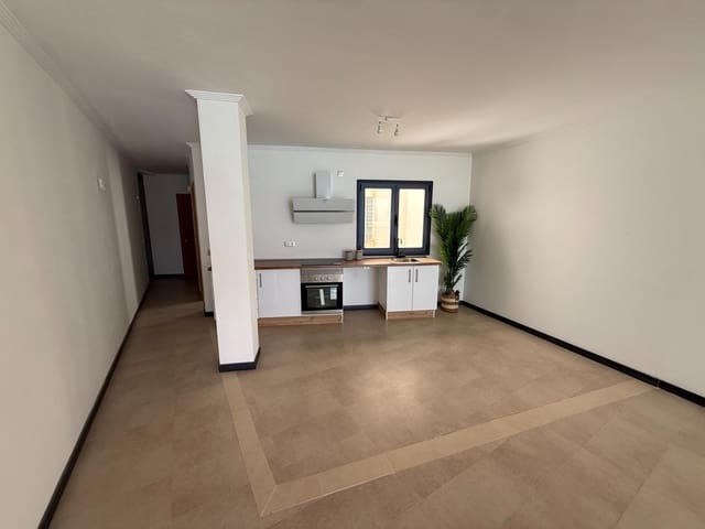 3 makuuhuone Huoneisto myytävänä paikassa El Cotillo, La Oliva mukana uima-altaan - 365 500 € (Ref: 8932430)