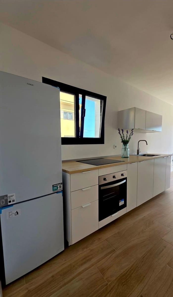 2 soveværelse Lejlighed til salg i El Cotillo - € 295.000 (Ref: 8999303)