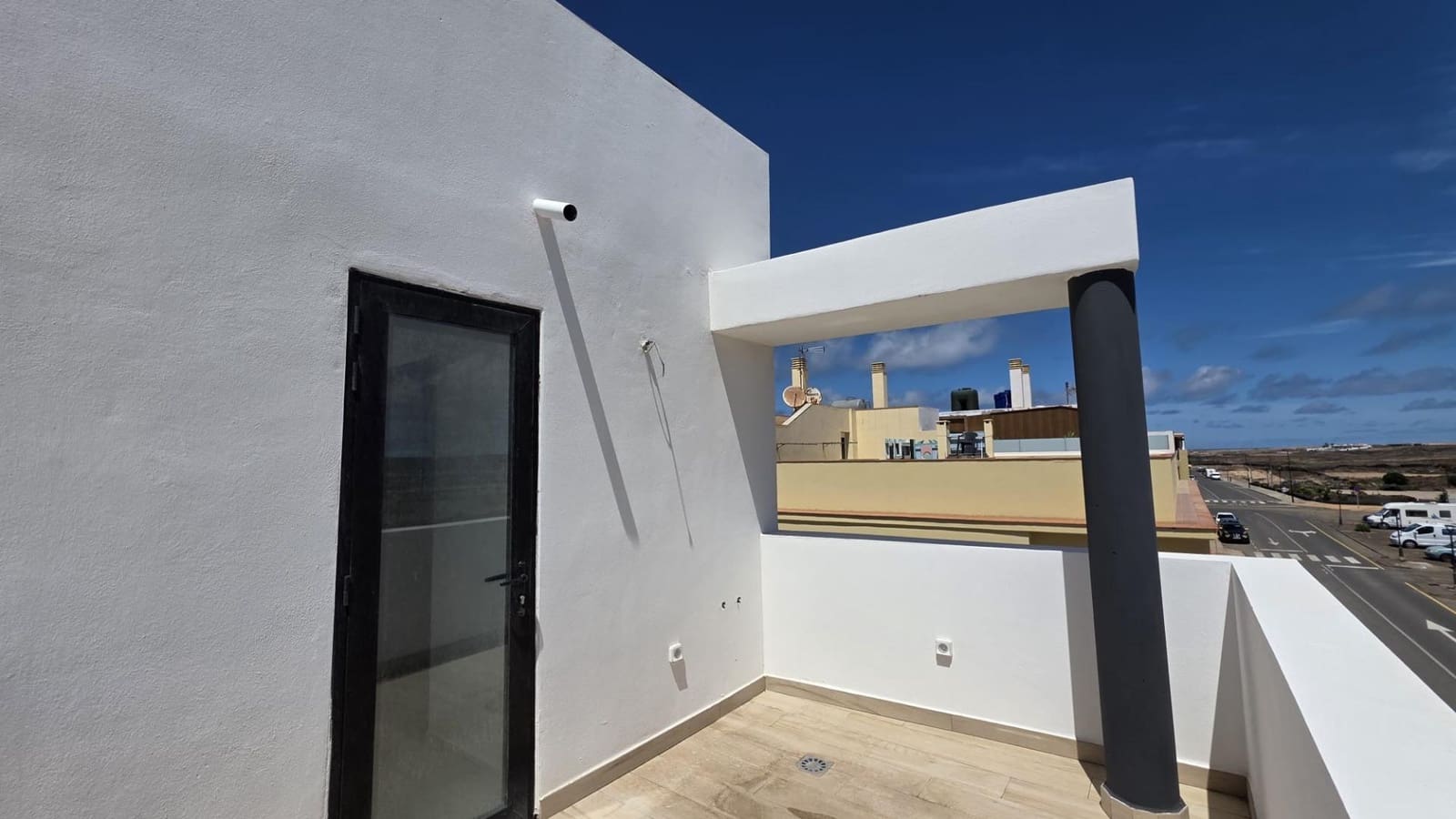 2 soveværelse Lejlighed til salg i El Cotillo - € 295.000 (Ref: 8999303)