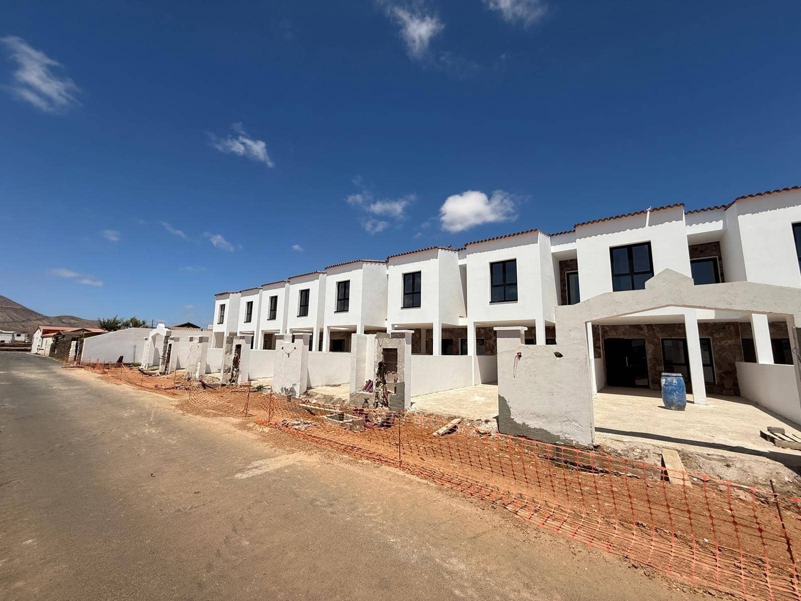 3 soveværelse Lejlighed til salg i La Oliva - € 230.000 (Ref: 9110536)