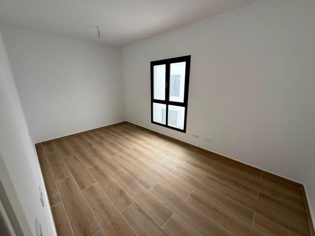 3 soveværelse Lejlighed til salg i La Oliva - € 249.000 (Ref: 9110536)