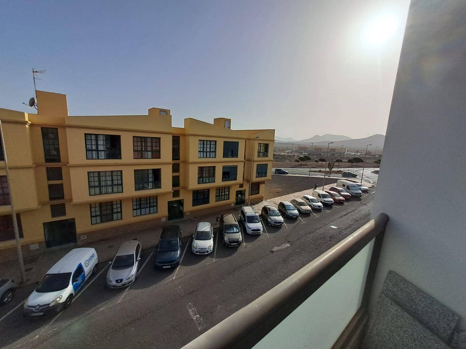 2 slaapkamer Flat te koop in Puerto del Rosario - € 189.000 (Ref: 9240288)