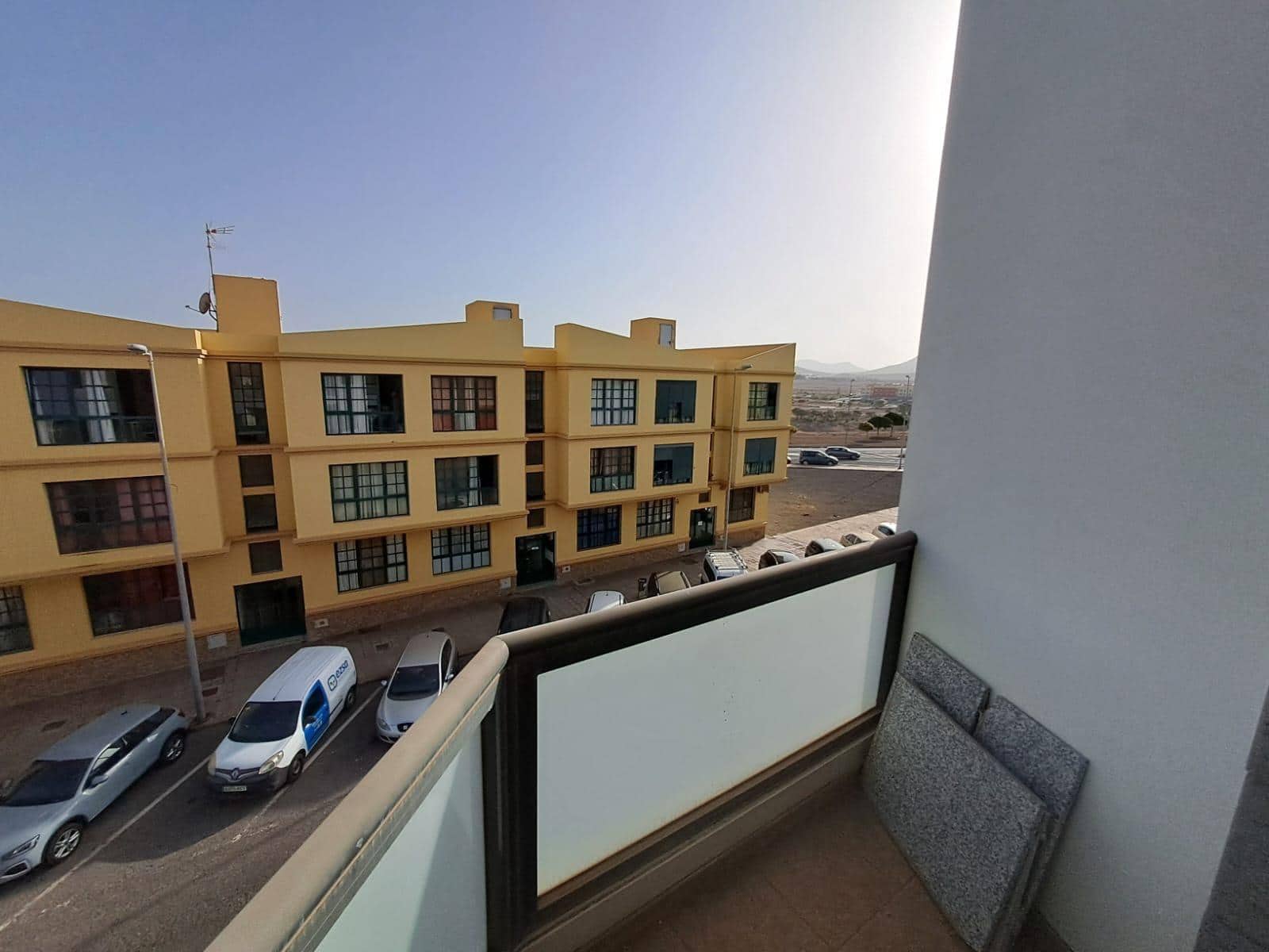 2 slaapkamer Flat te koop in Puerto del Rosario - € 189.000 (Ref: 9240288)