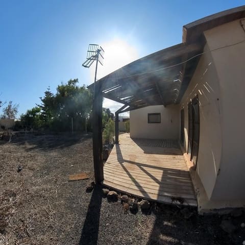 2 soveværelse Villa til salg i Lajares, La Oliva - € 380.000 (Ref: 9294476)