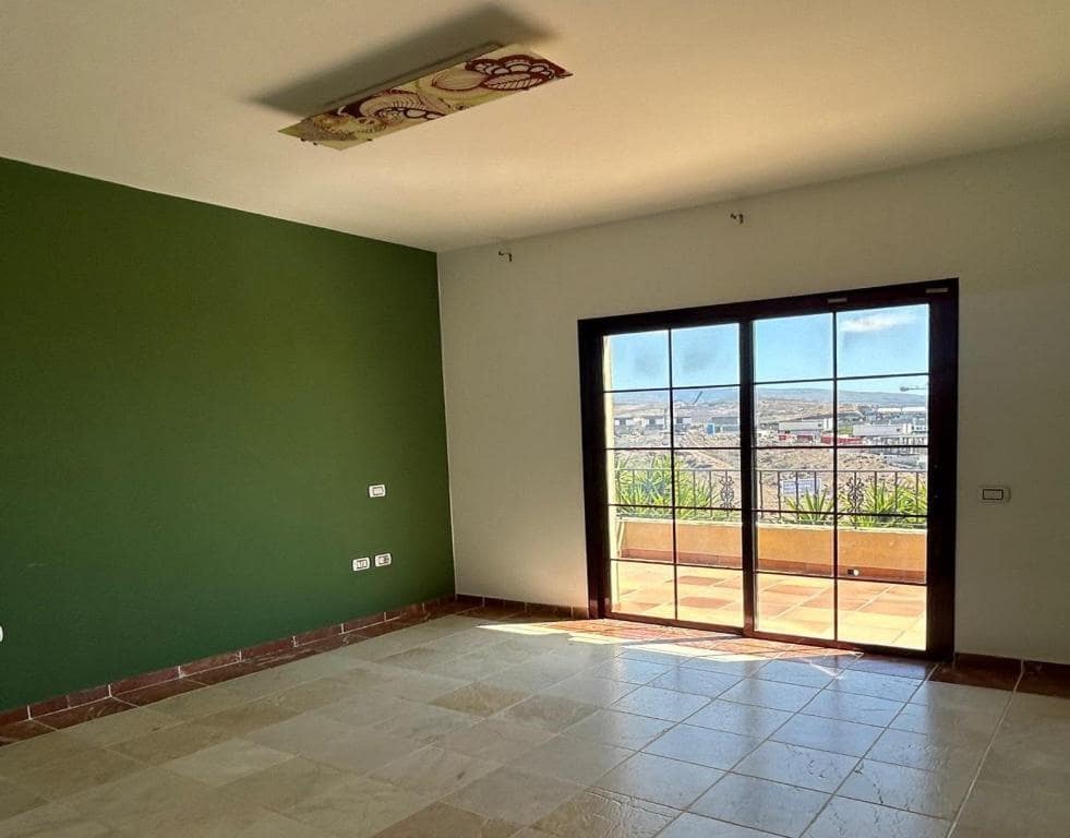 3 sypialnia Willa na sprzedaż w Salobre Golf z garażem - 695 000 € (Ref: 9326658)