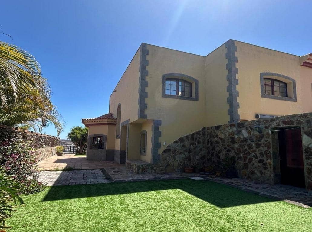 3 sypialnia Willa na sprzedaż w Salobre Golf z garażem - 695 000 € (Ref: 9326658)