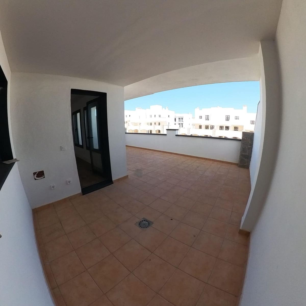 2 soveværelse Lejlighed til salg i Corralejo - € 245.000 (Ref: 9341411)