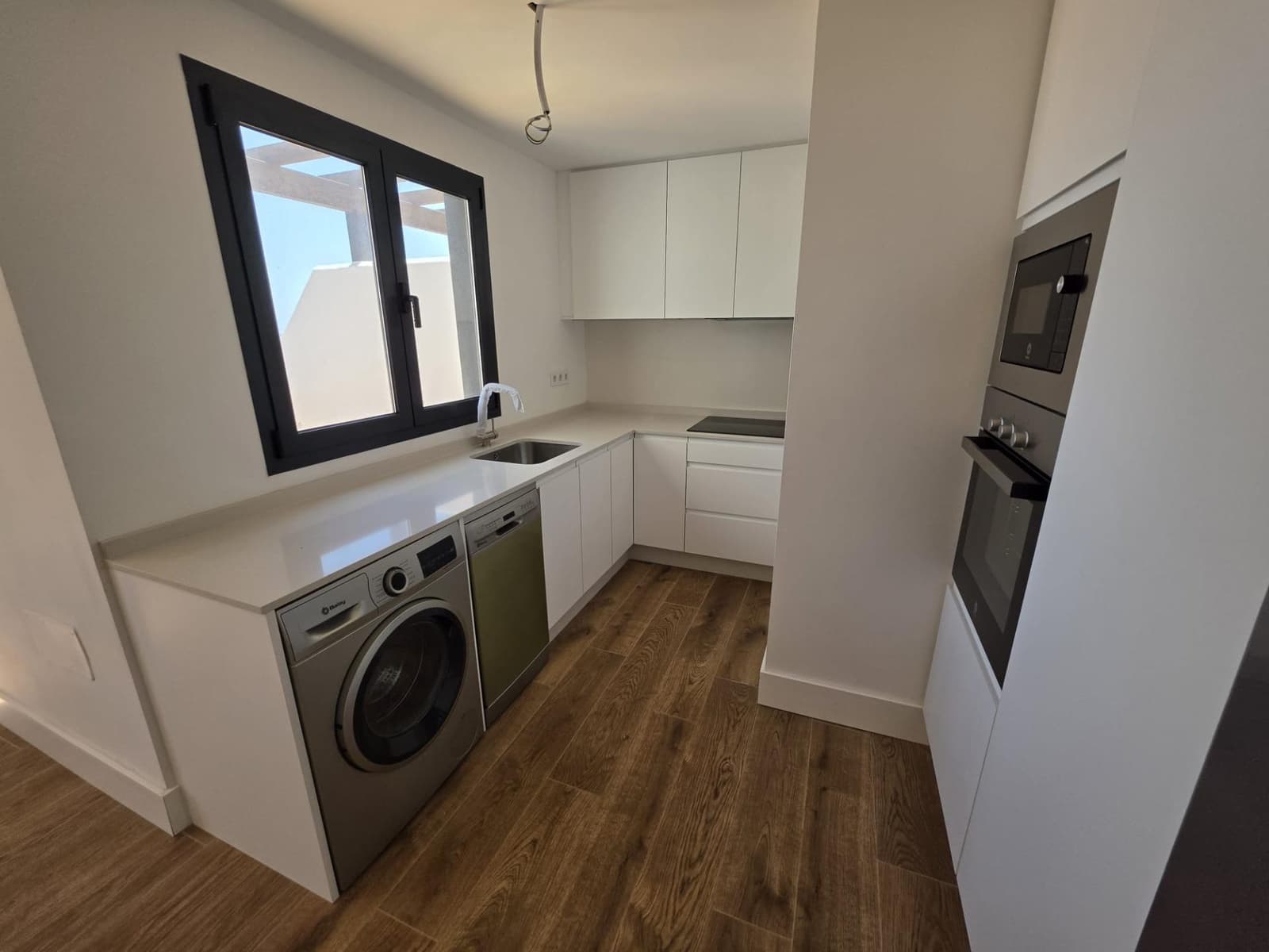 2 bedroom Penthouse for sale in Corralejo with pool - € 295,460 (Ref: 9341411)
