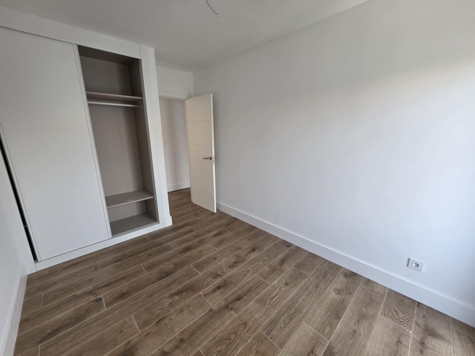 2 bedroom Penthouse for sale in Corralejo with pool - € 295,460 (Ref: 9341411)