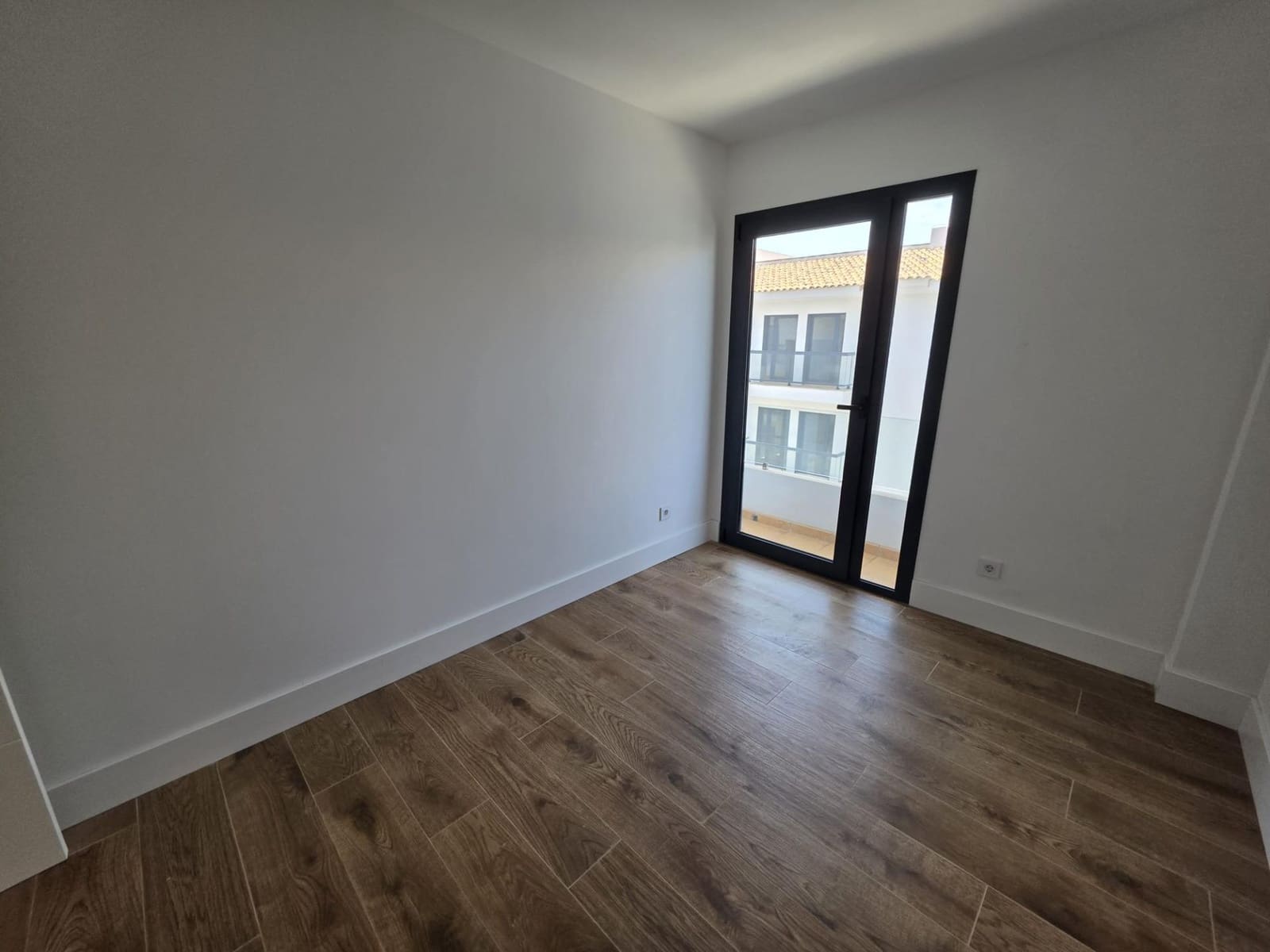 2 bedroom Penthouse for sale in Corralejo with pool - € 295,460 (Ref: 9341411)