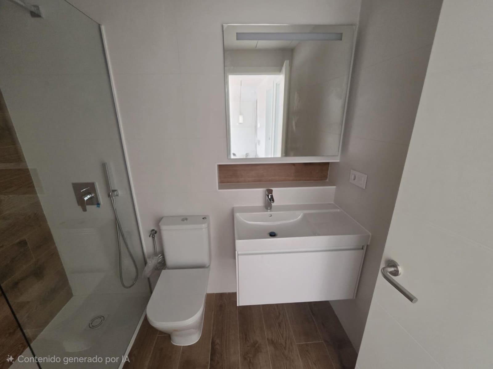 2 bedroom Penthouse for sale in Corralejo with pool - € 295,460 (Ref: 9341411)