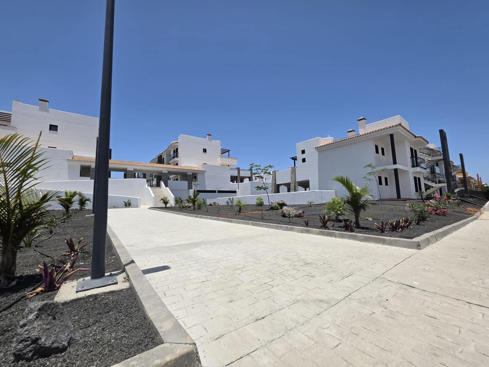 2 bedroom Penthouse for sale in Corralejo with pool - € 295,460 (Ref: 9341411)
