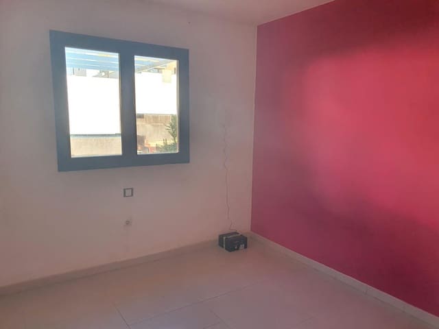 3 quarto Moradia para venda em Corralejo, La Oliva - 355 000 € (Ref: 9420019)