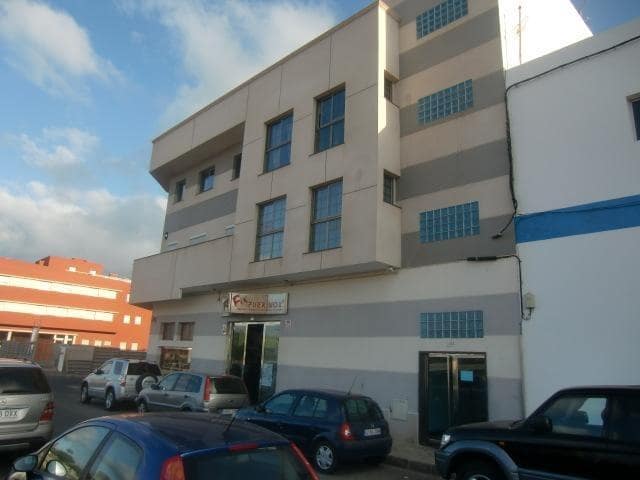 2 bedroom Flat for sale in Puerto del Rosario - € 125,000 (Ref: 9420020)