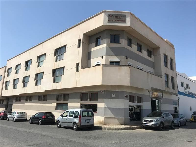 2 bedroom Flat for sale in Puerto del Rosario - € 125,000 (Ref: 9420020)