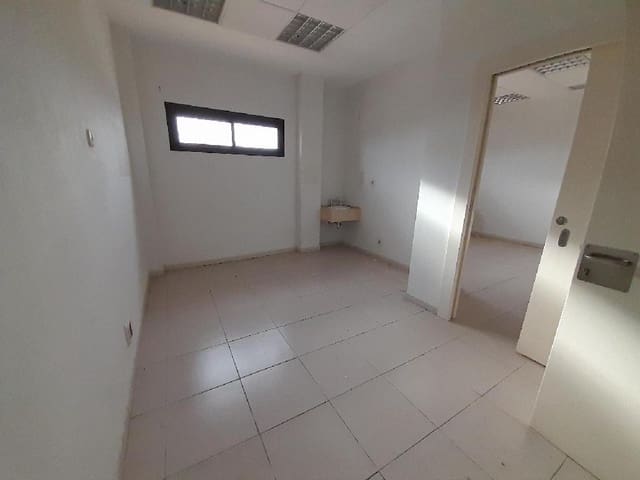 Commercieel te koop in Puerto del Rosario - € 287.900 (Ref: 9422321)