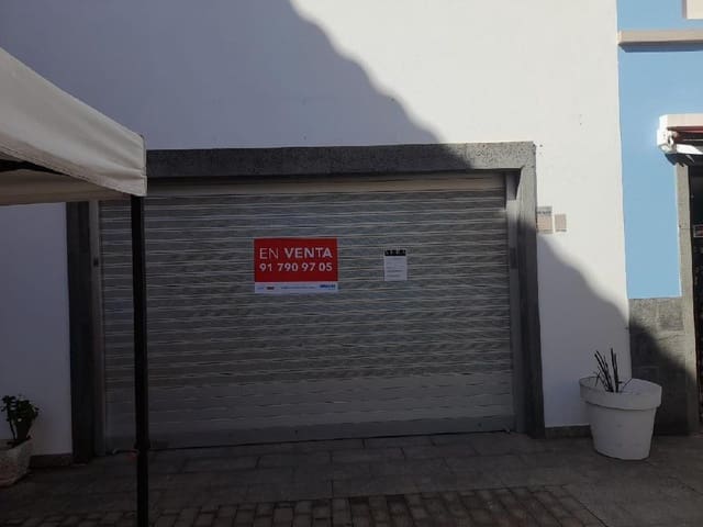 Kommersiell til salgs i Corralejo, La Oliva - € 324 000 (Ref: 9422322)