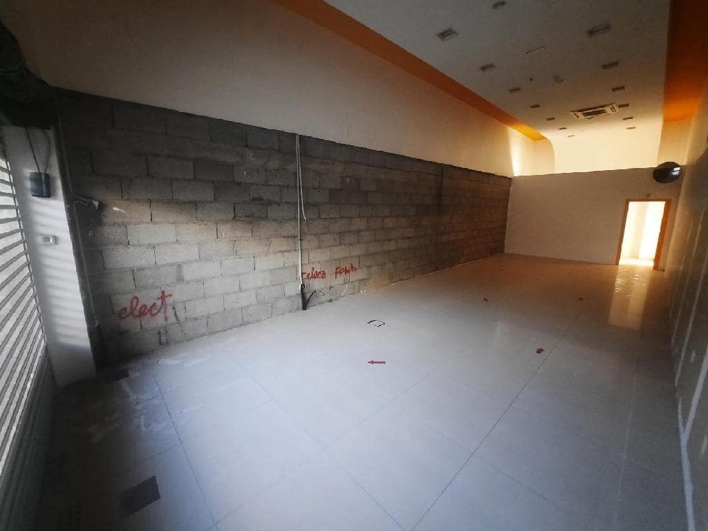 Commercial for sale in Corralejo - € 324,000 (Ref: 9422322)