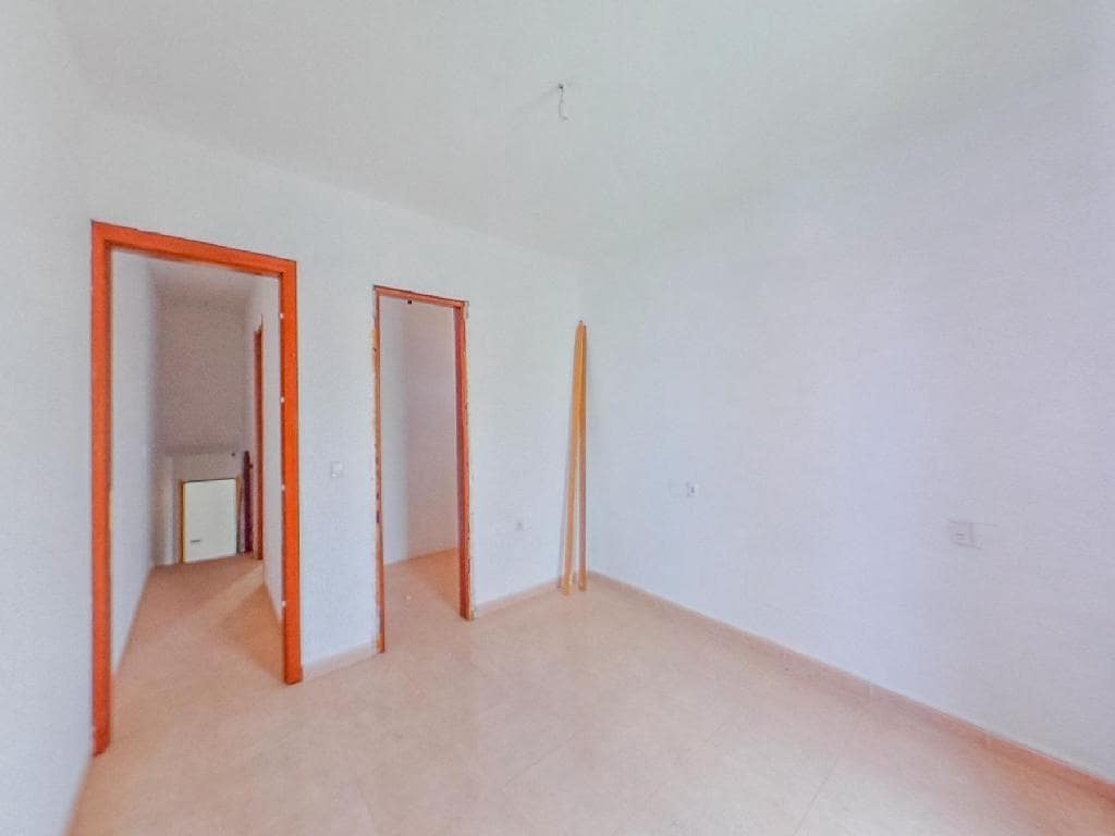 3 bedroom Apartment for sale in Puerto del Rosario with garage - € 200,000 (Ref: 9422323)