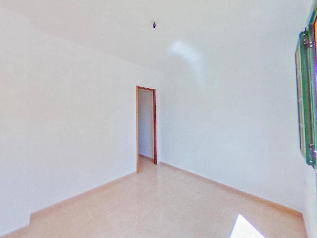 3 bedroom Apartment for sale in Puerto del Rosario with garage - € 200,000 (Ref: 9422323)