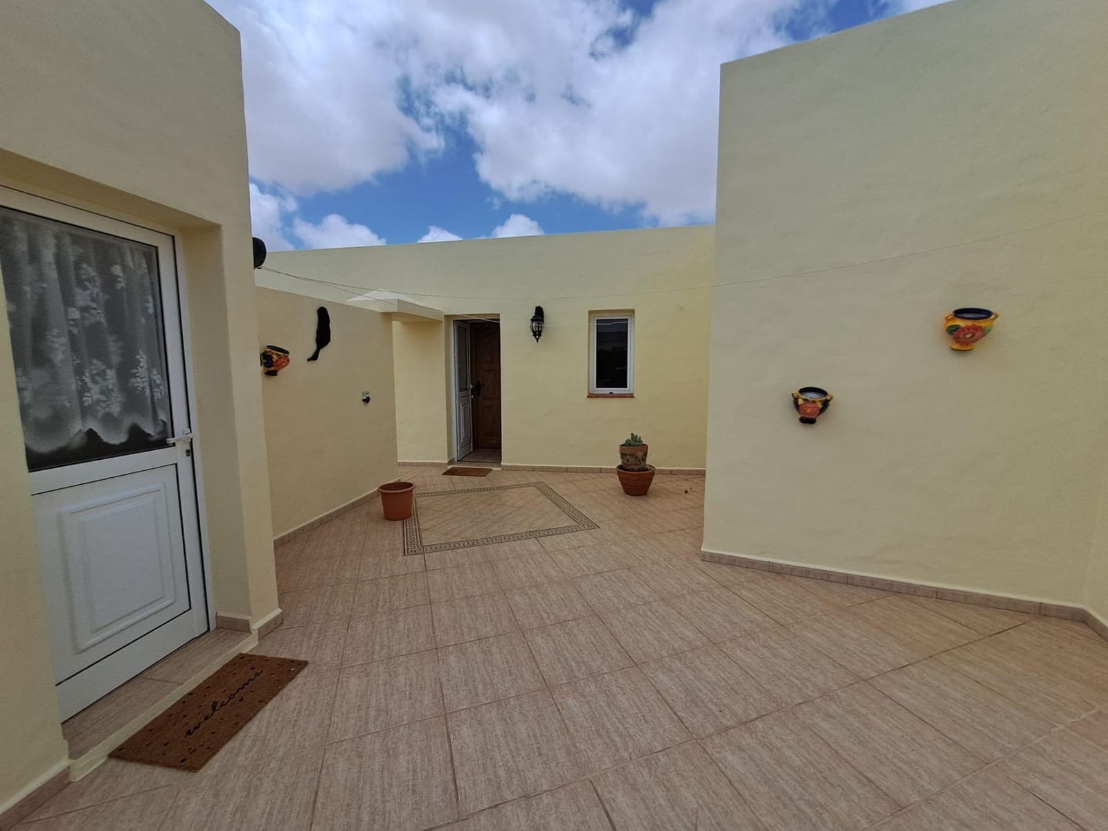 3 sypialnia Willa na sprzedaż w La Oliva z basenem garażem - 580 000 € (Ref: 9436113)