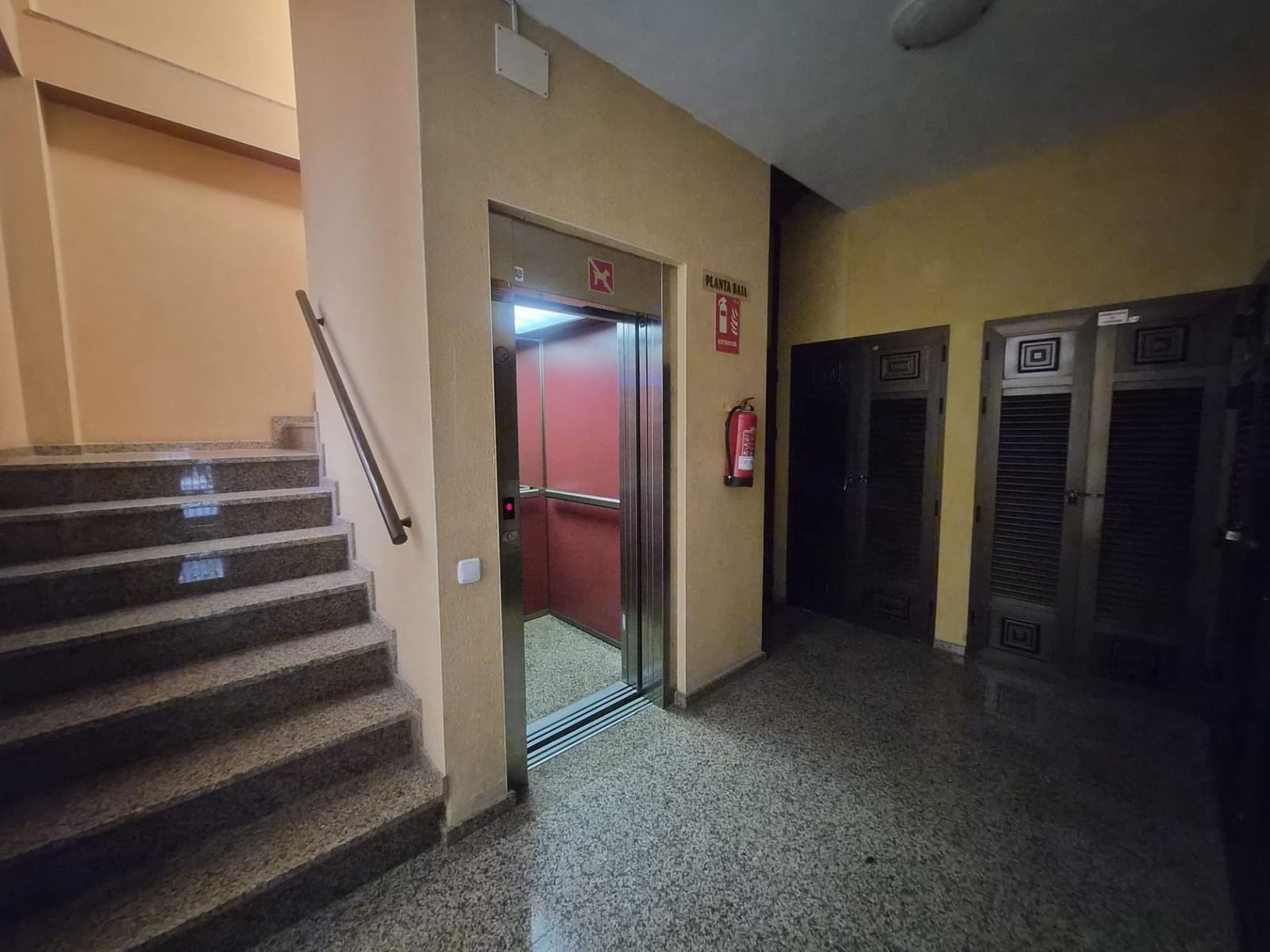 2 soveværelse Lejlighed til salg i Corralejo - € 172.000 (Ref: 9438159)