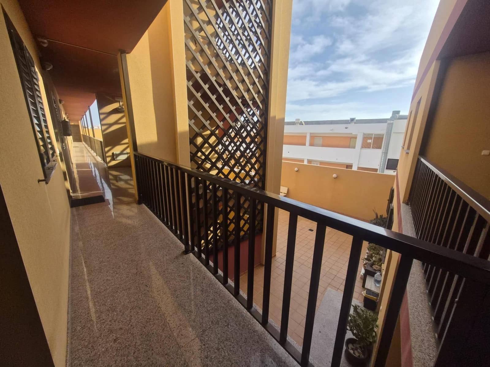 2 soveværelse Lejlighed til salg i Corralejo - € 172.000 (Ref: 9438159)