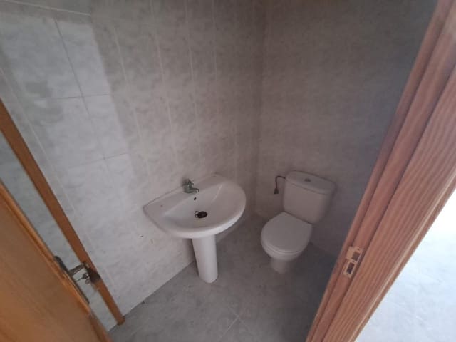 Comercial para venda em Corralejo, La Oliva - 190 000 € (Ref: 9586746)