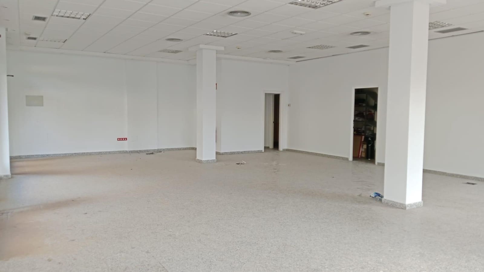 Kaupallinen myytävänä paikassa Puerto del Rosario - 199 000 € (Ref: 9586747)