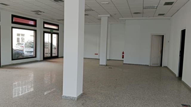 Kaupallinen myytävänä paikassa Puerto del Rosario - 199 000 € (Ref: 9586747)