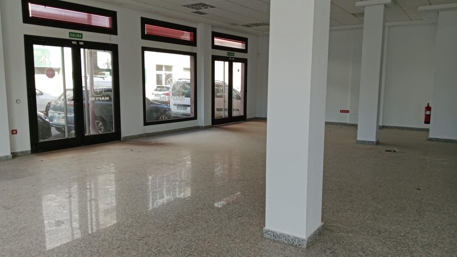 Kaupallinen myytävänä paikassa Puerto del Rosario - 199 000 € (Ref: 9586747)