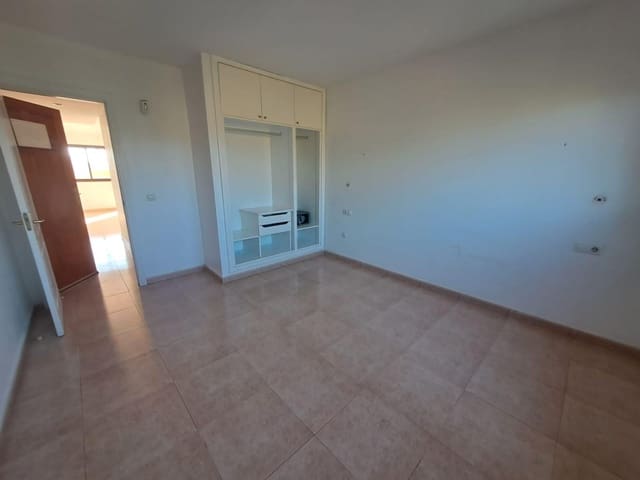 1 Zimmer Wohnung zu verkaufen in Corralejo, La Oliva mit Pool - 143.500 € (Ref: 9605215)