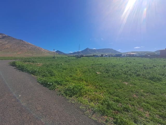 Building Plot for sale in La Oliva - € 115,000 (Ref: 9611425)