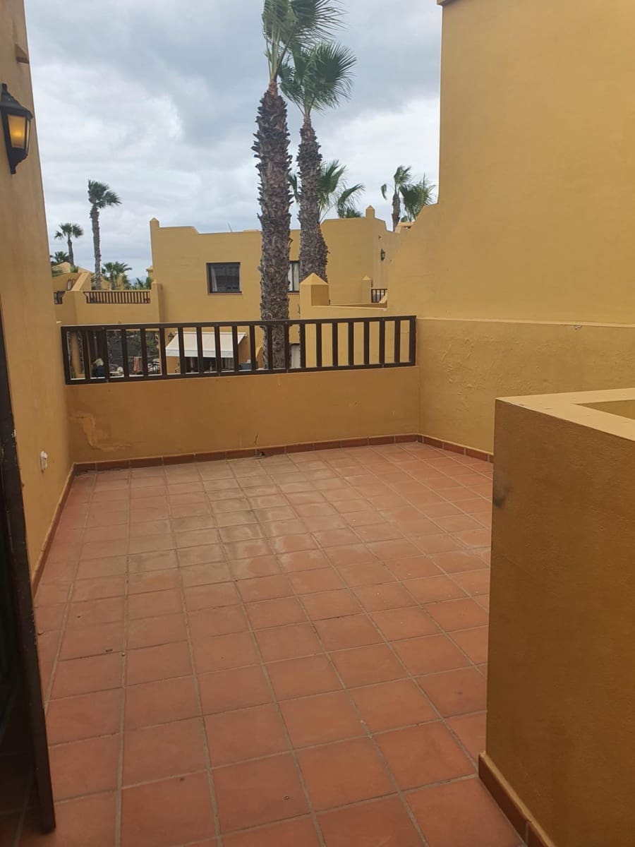 1 bedroom Flat for sale in Corralejo with pool - € 153,600 (Ref: 9627830)