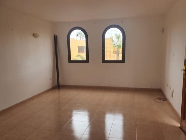 1 Zimmer Wohnung zu verkaufen in Corralejo, La Oliva mit Pool - 153.600 € (Ref: 9627830)