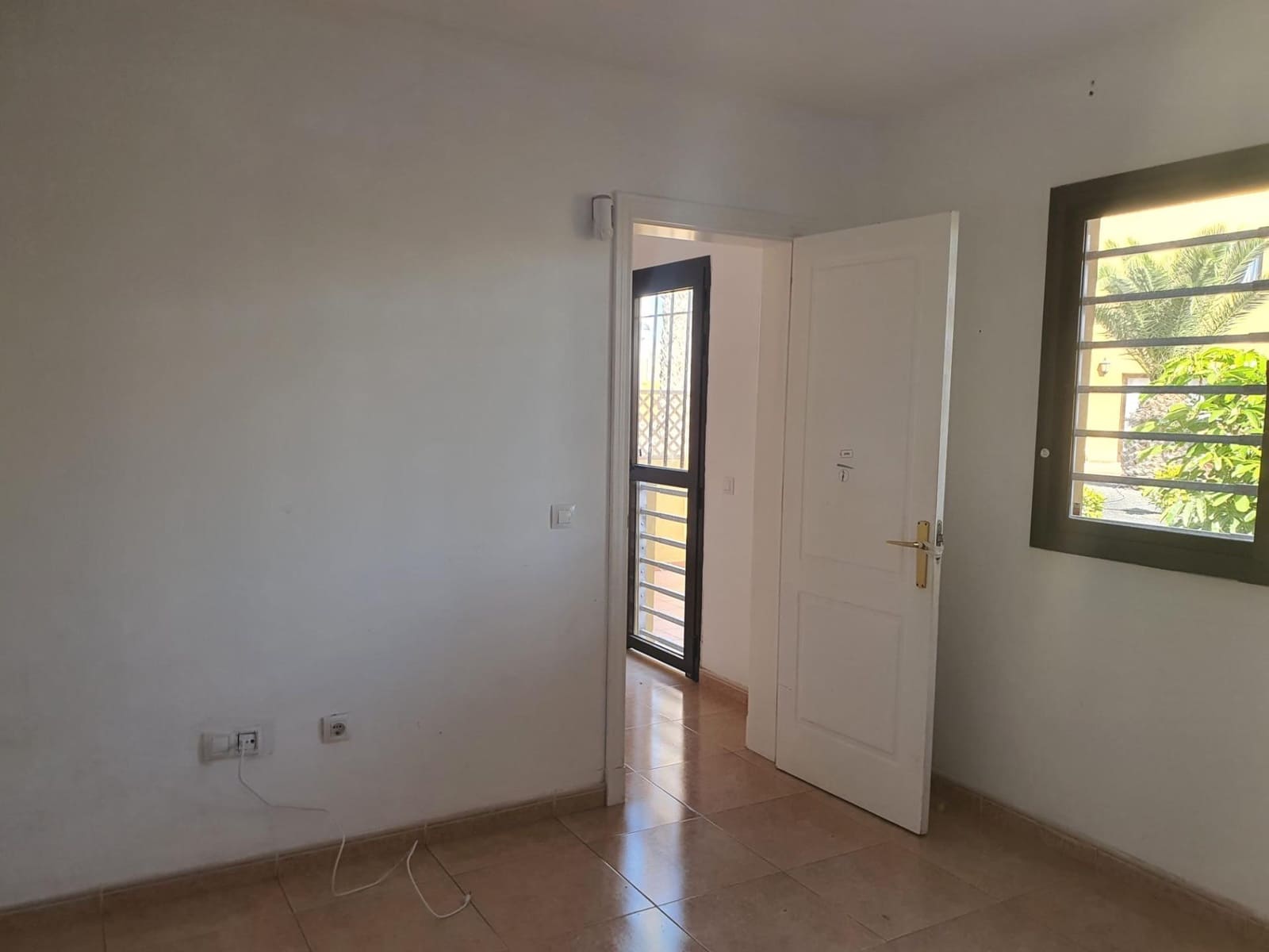 2 slaapkamer Flat te koop in Corralejo met zwembad - € 171.200 (Ref: 9656296)