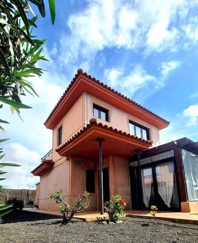 Adosado de 2 habitaciones en Lajares, La Oliva en venta con piscina - 289.000 € (Ref: 9720211)