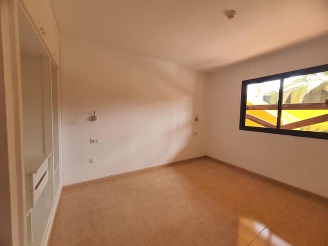 1 soveværelse Lejlighed til salg i Corralejo, La Oliva med swimmingpool - € 163.000 (Ref: 9735827)
